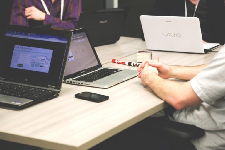 Anthropic ve Accenture’dan Gömülü Değerlendirme Adımı