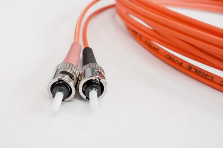 FCC’nin Çin Transceiver Yasağı Taslağı Tartışılıyor