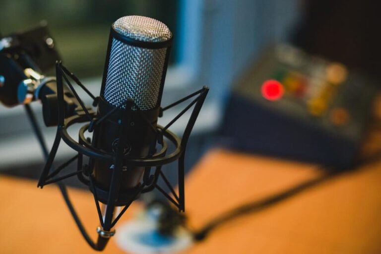 Grok Voice Transcribe 2.0 ile Daha İsabetli Ses Dökümü